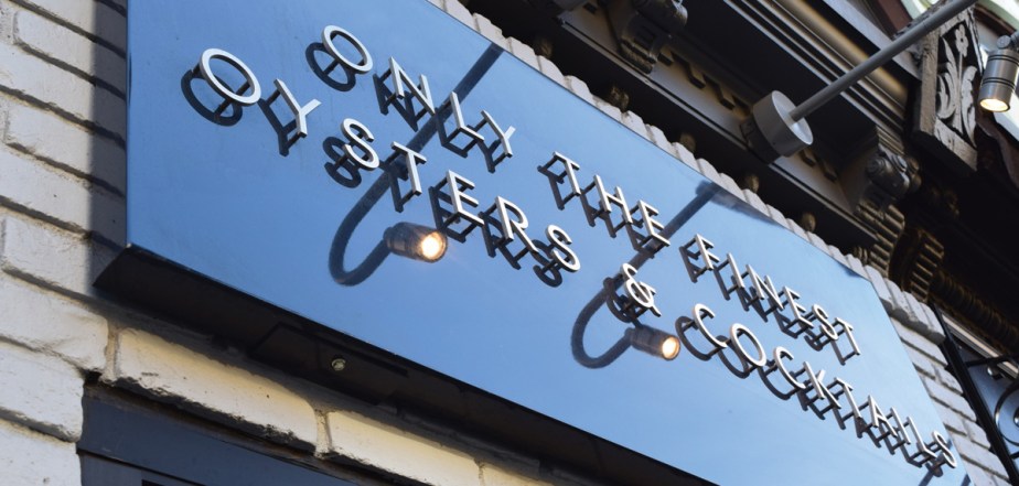 Stingray Lounge Identity and Signage Design